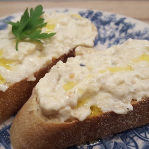 Panino con crema di melanzane-1