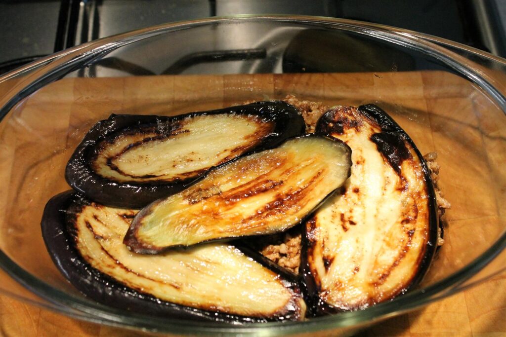 Preparazione della Moussaka Paleo-20