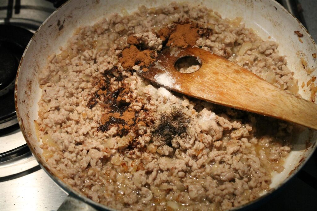 Preparazione della Moussaka Paleo-8