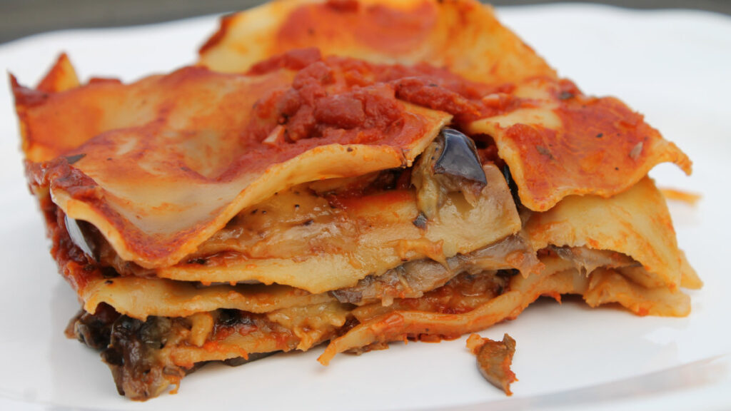 lasagne-vegane-con-funghi-e-melanzane